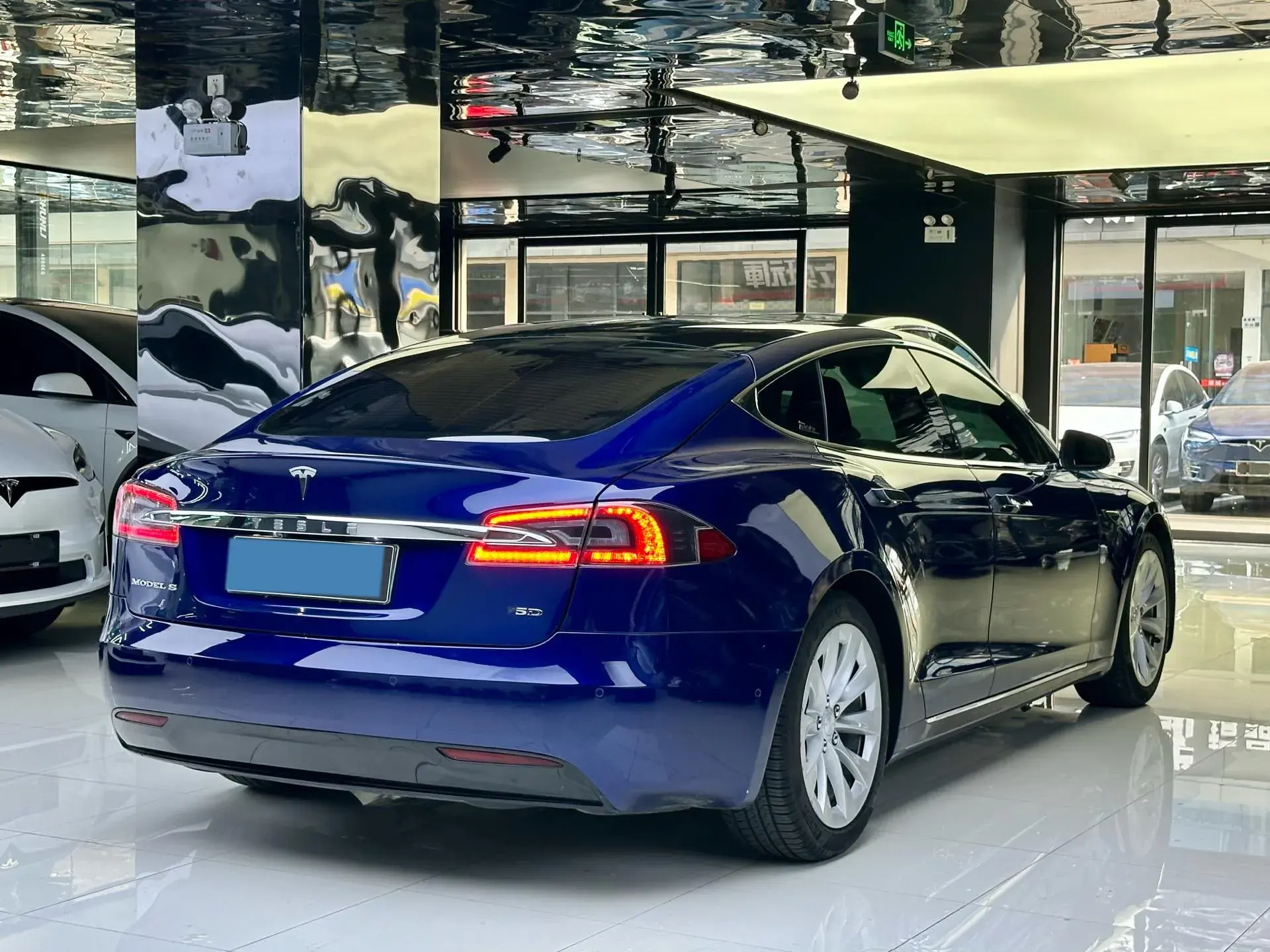 2017 TESLA MODEL thumbnail 2