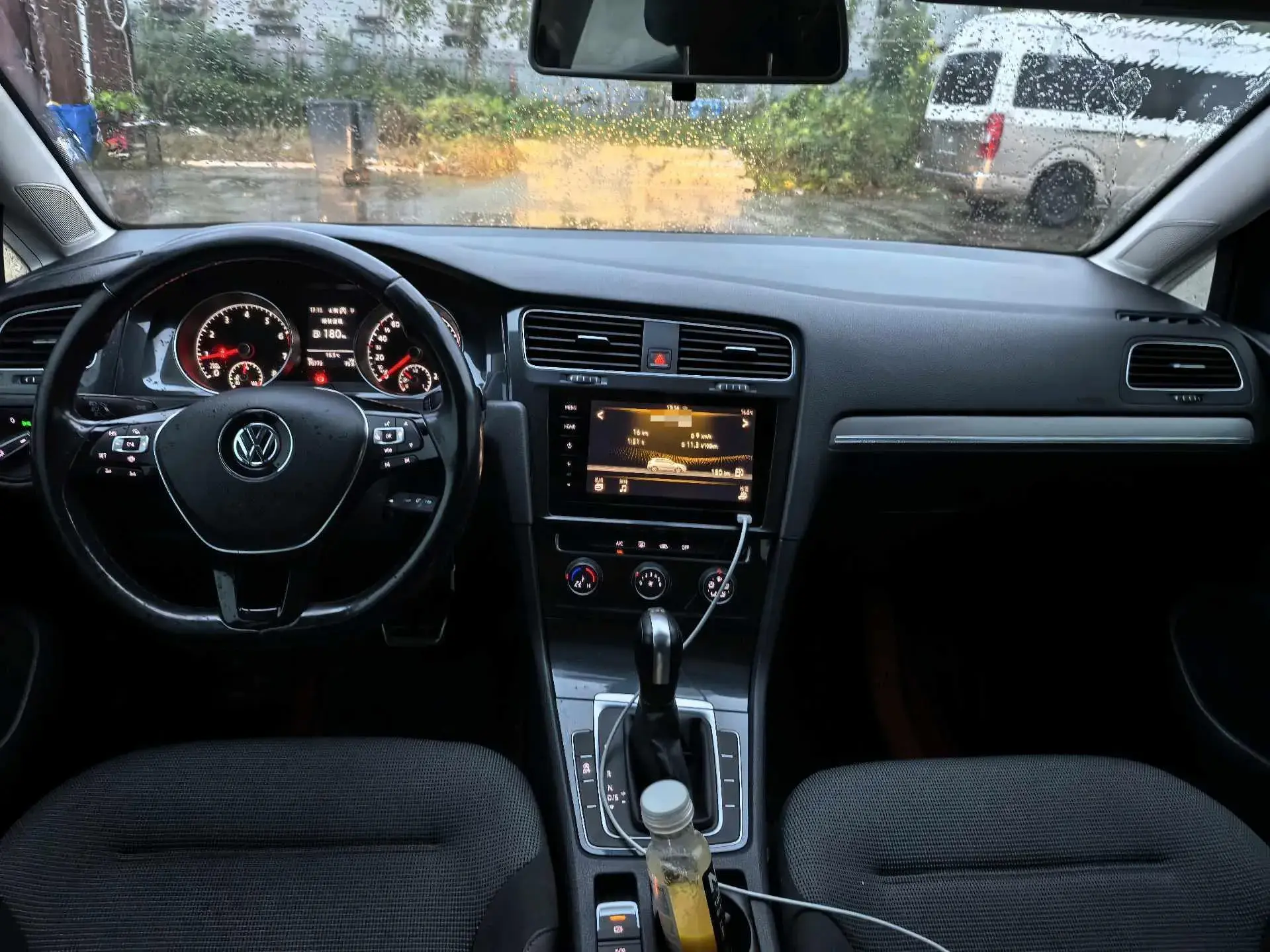 2019 VOLKSWAGEN GOLF thumbnail 4