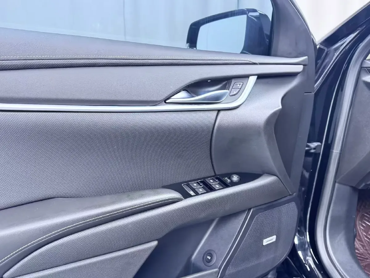 2018 Cadillac XTS 2.0T 269HP L4 6AT,autocango,china used car exporter,china ev exporter,chinese used car exporter,chinese used ev exporter