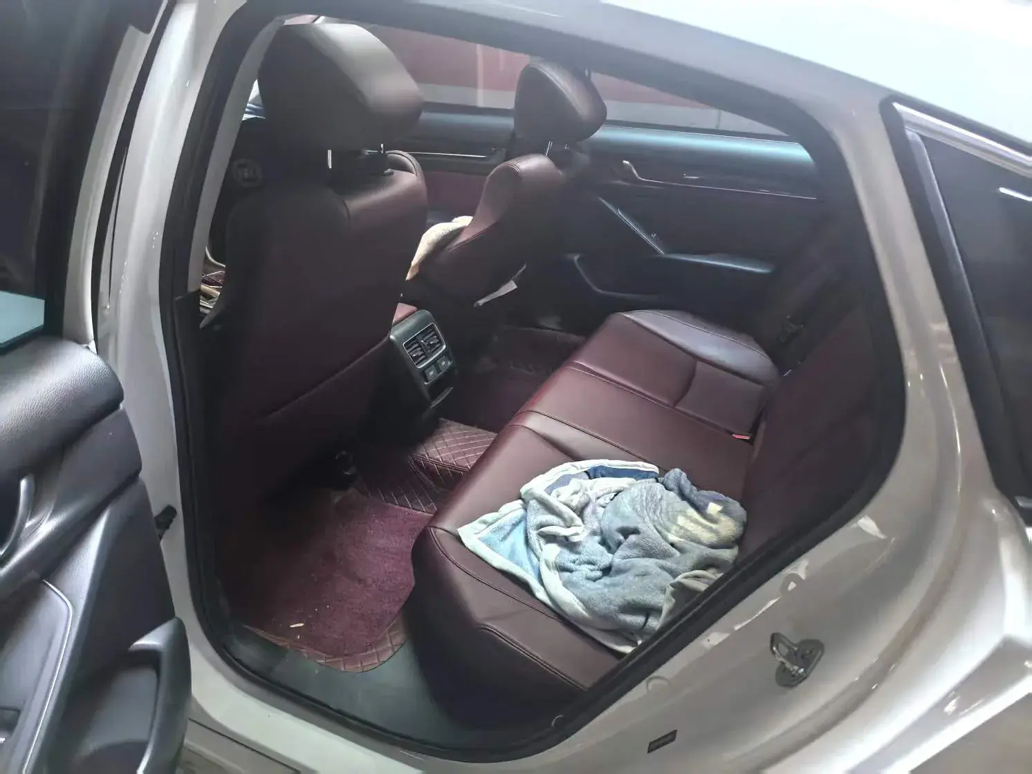 2022 HONDA ACCORD thumbnail 3