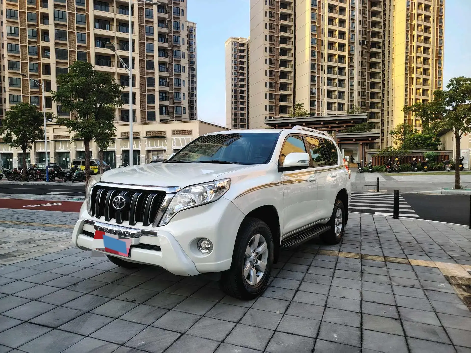 2016 TOYOTA LAND view 1