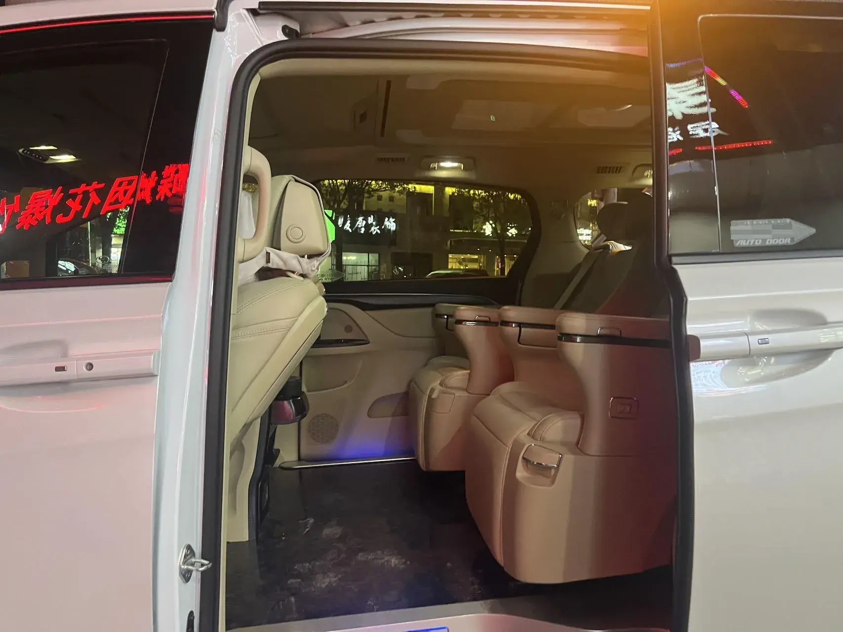 2023 BUICK GL8 thumbnail 3