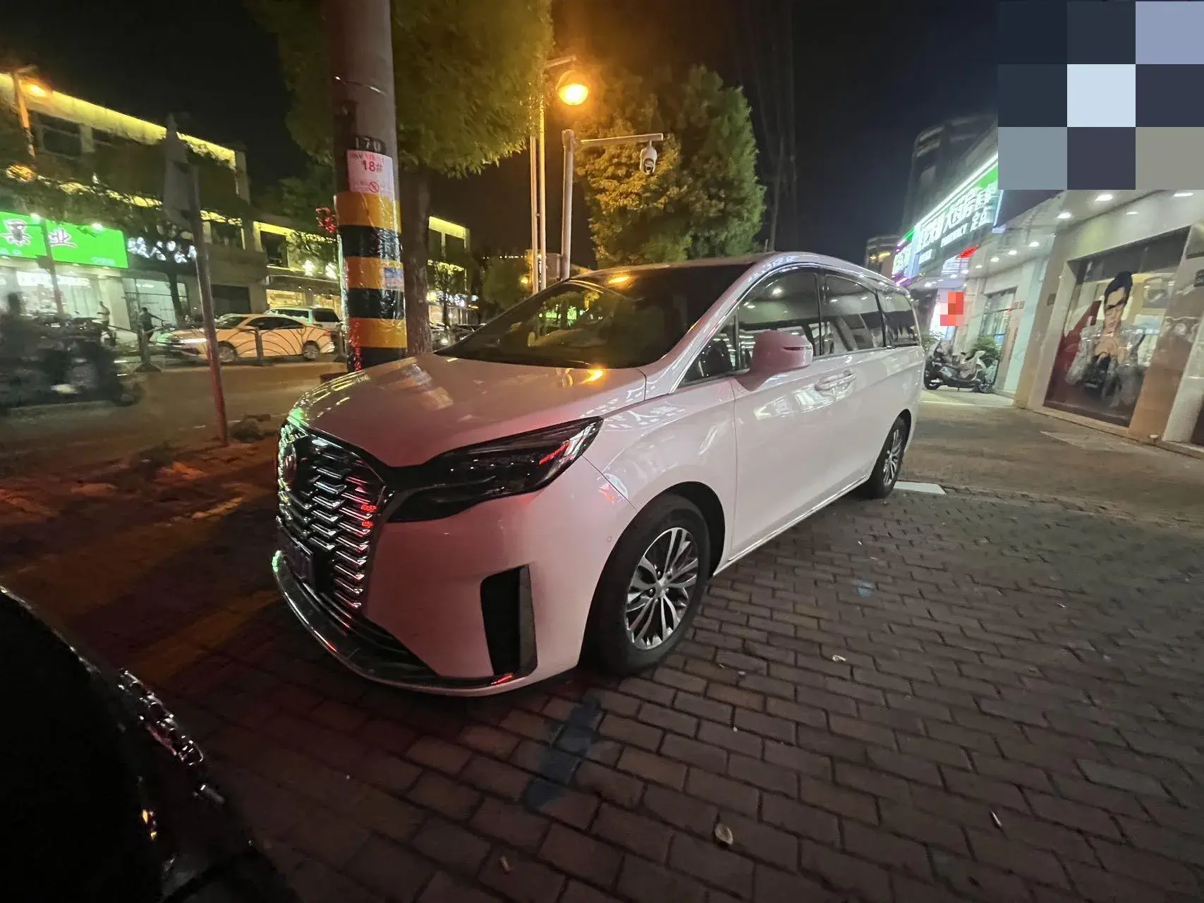 2023 BUICK GL8 view 1