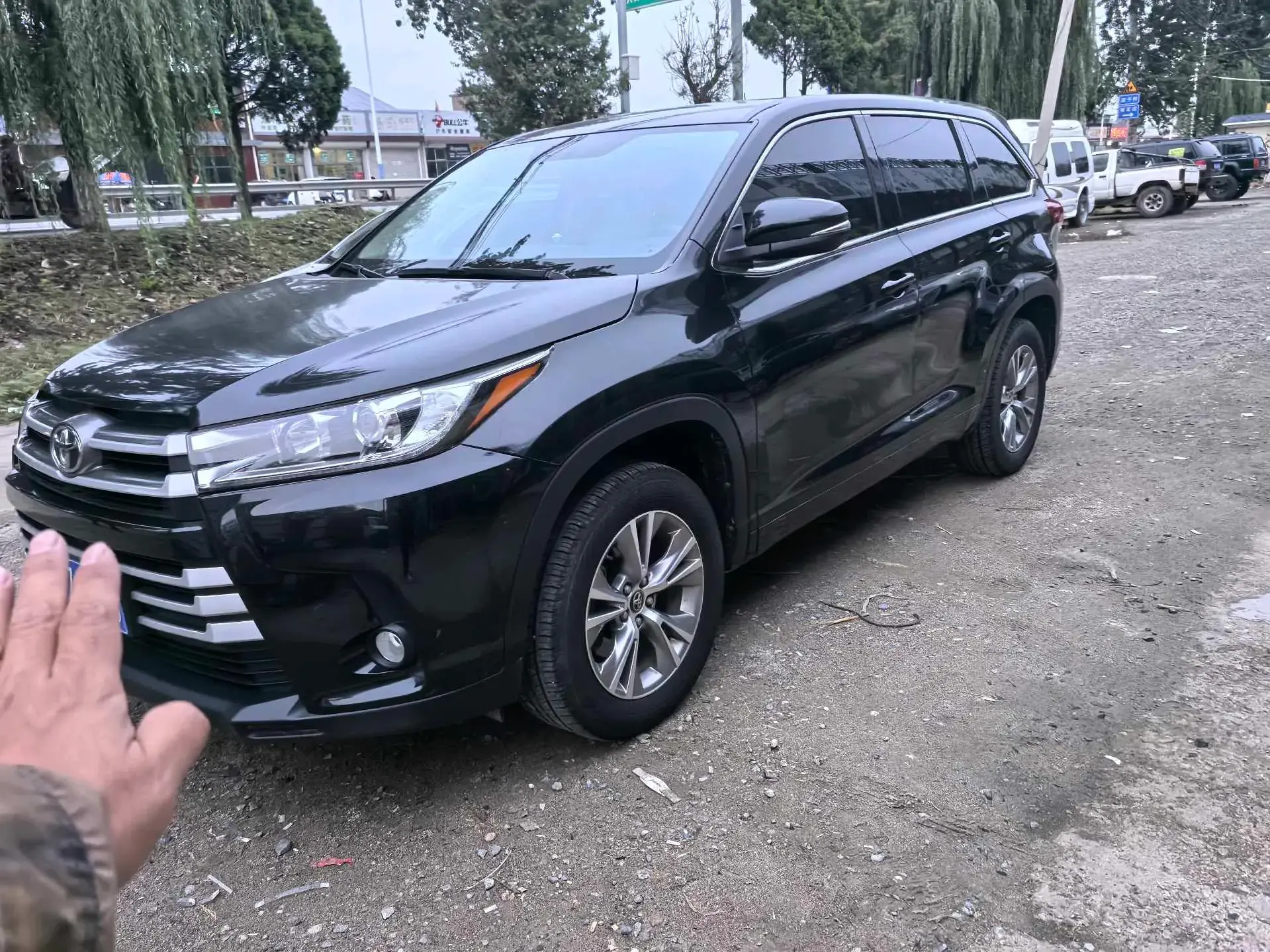 2021 TOYOTA HIGHLANDER view 1