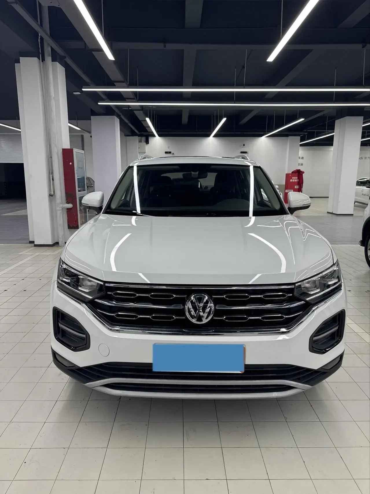 2020 VOLKSWAGEN TAYRON thumbnail 2