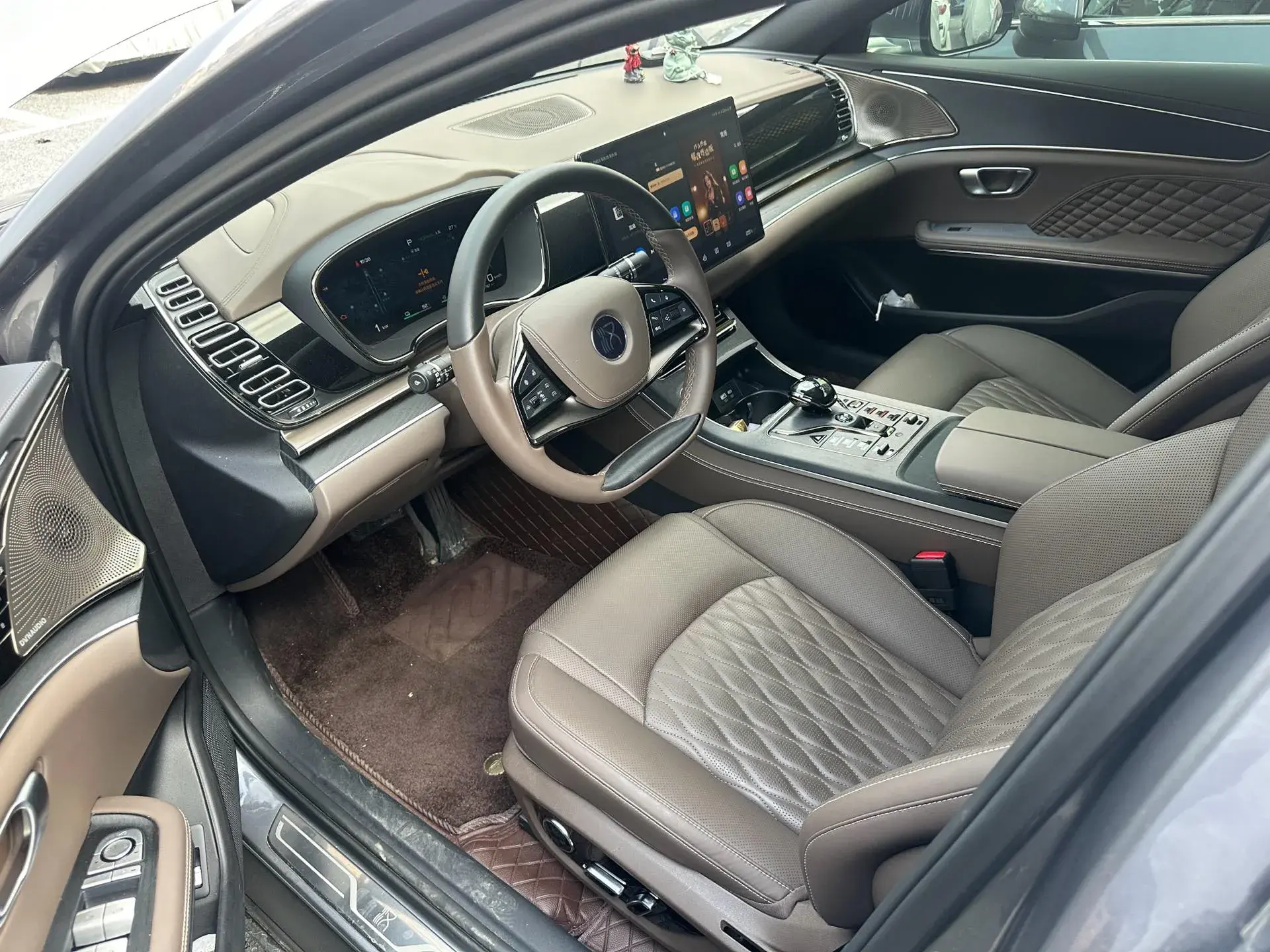 2022 BYD HAN thumbnail 4