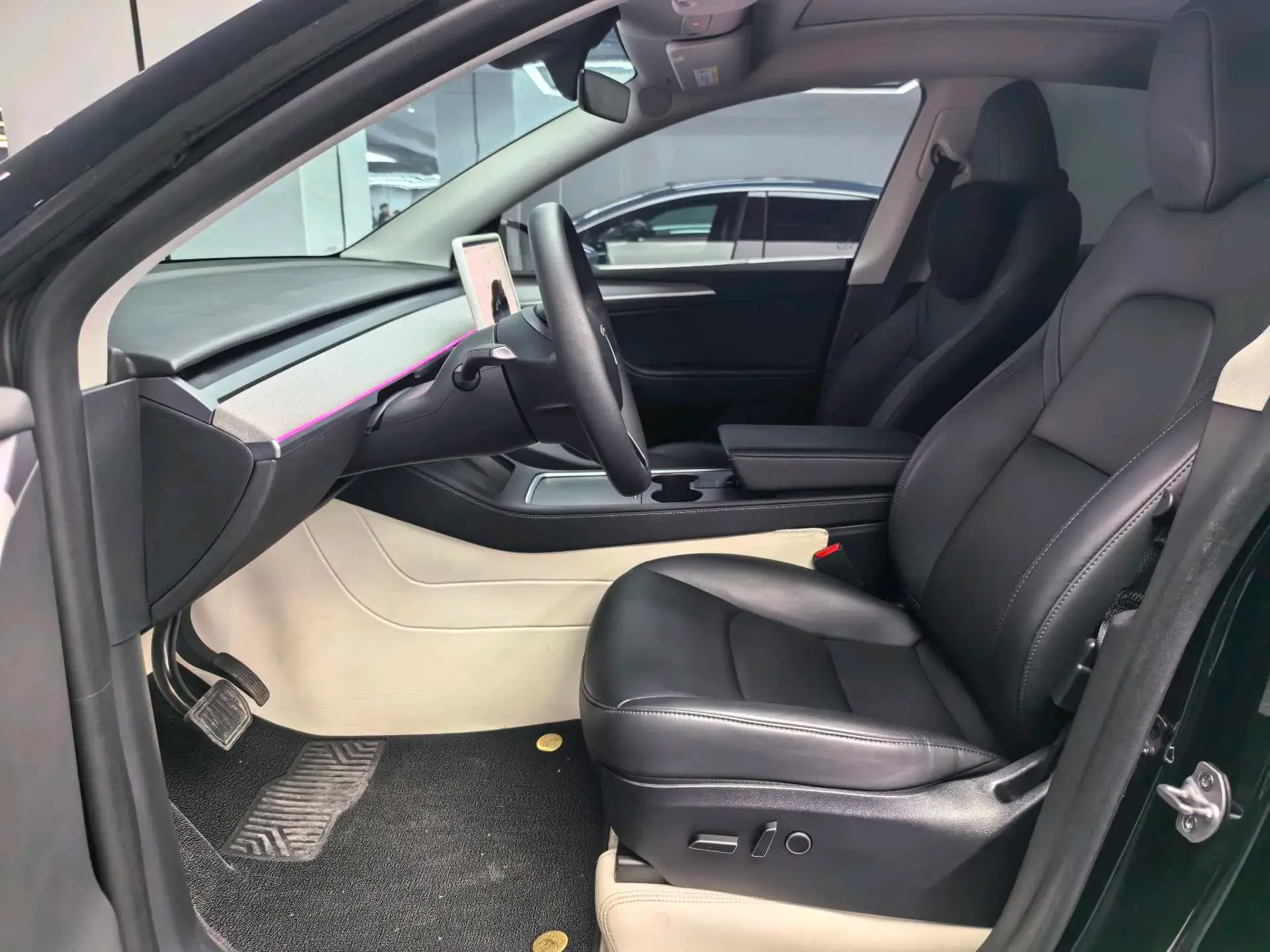 2024 TESLA MODEL thumbnail 4