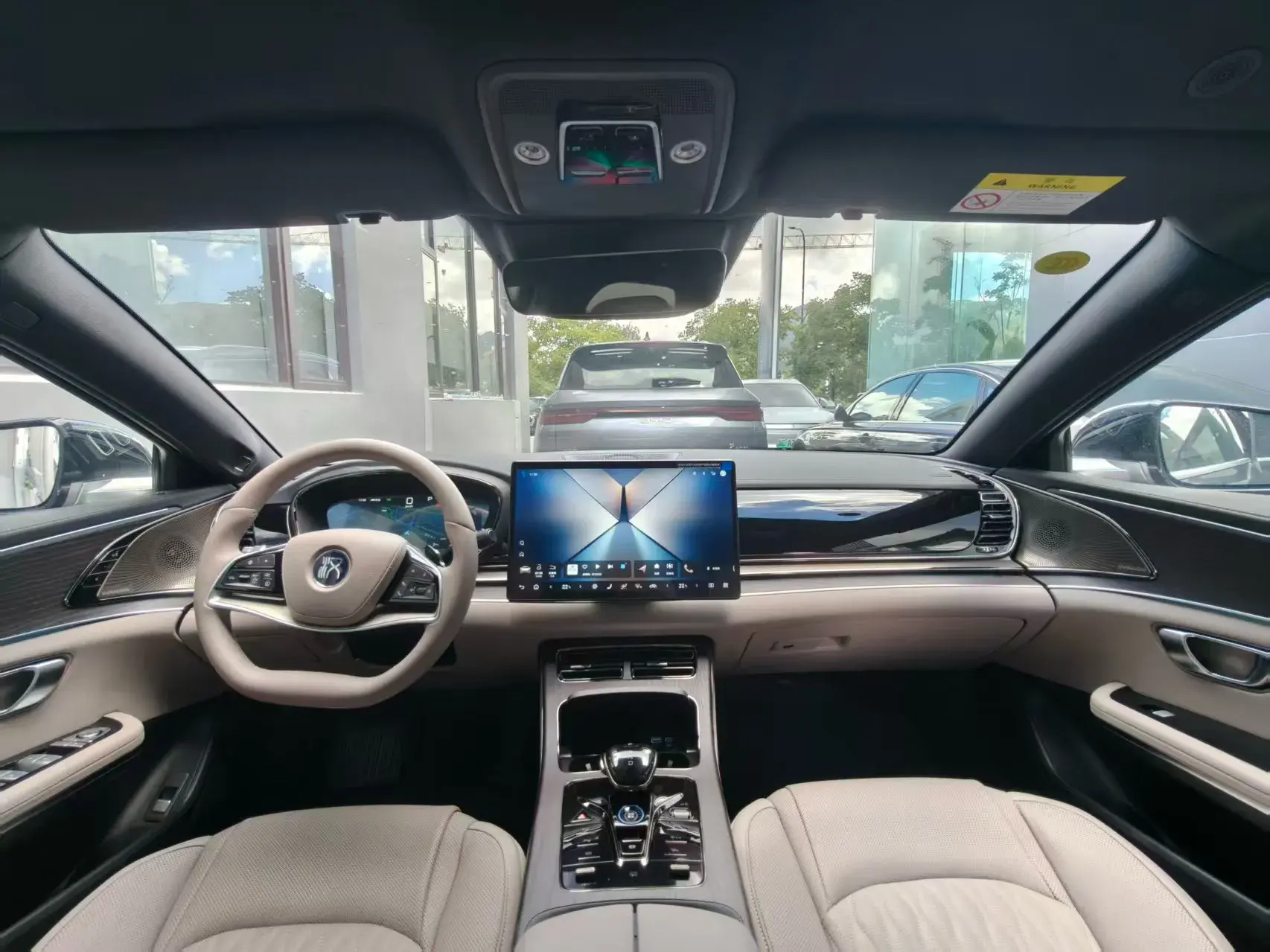 2025 BYD HAN thumbnail 4