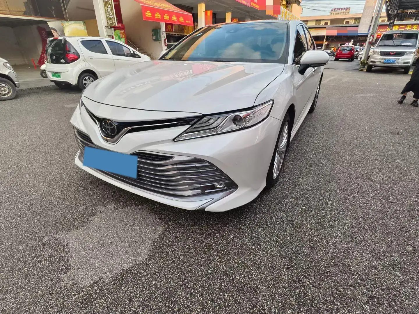 2018 TOYOTA CAMRY view 1