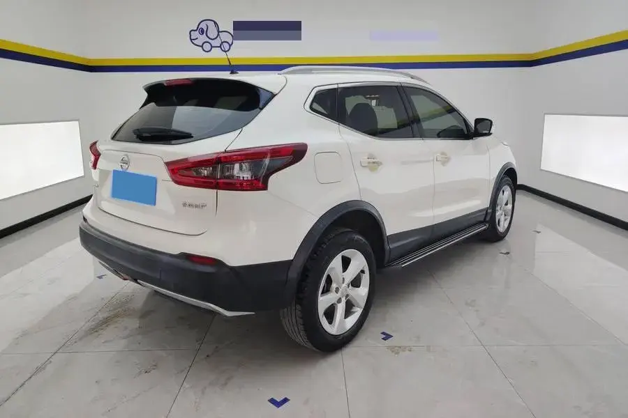 2021 NISSAN QASHQAI thumbnail 3