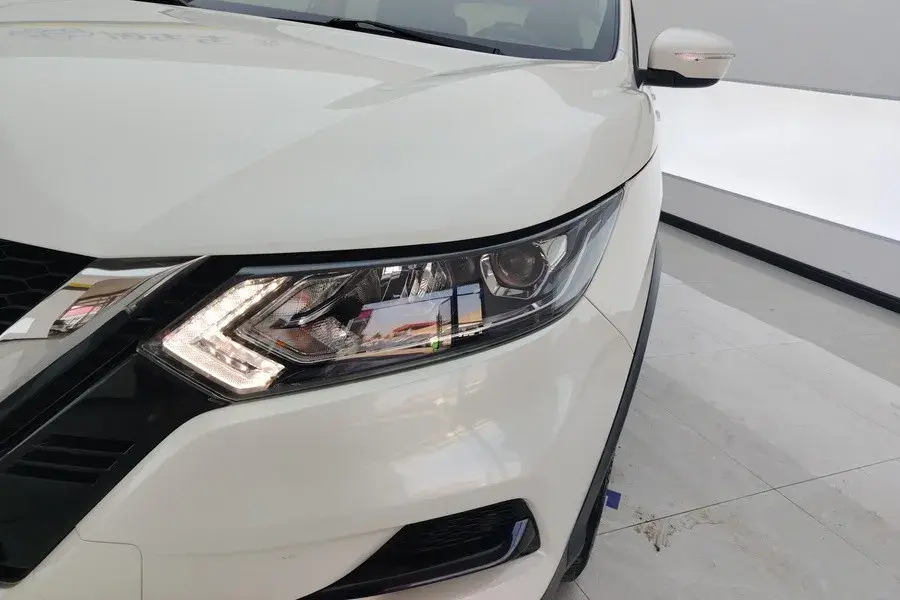 2021 NISSAN QASHQAI thumbnail 4