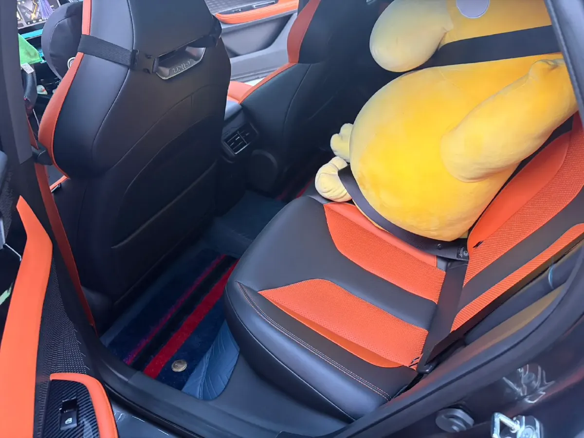 2023 ChangAn UNI-V 2.0T 233HP L4 8AT,autocango,china used car exporter,china ev exporter,chinese used car exporter,chinese used ev exporter