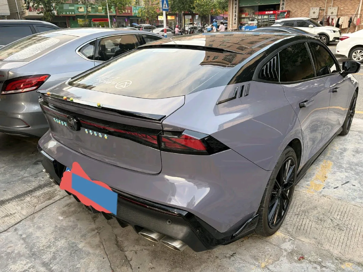 2023 ChangAn UNI-V 2.0T 233HP L4 8AT,autocango,china used car exporter,china ev exporter,chinese used car exporter,chinese used ev exporter