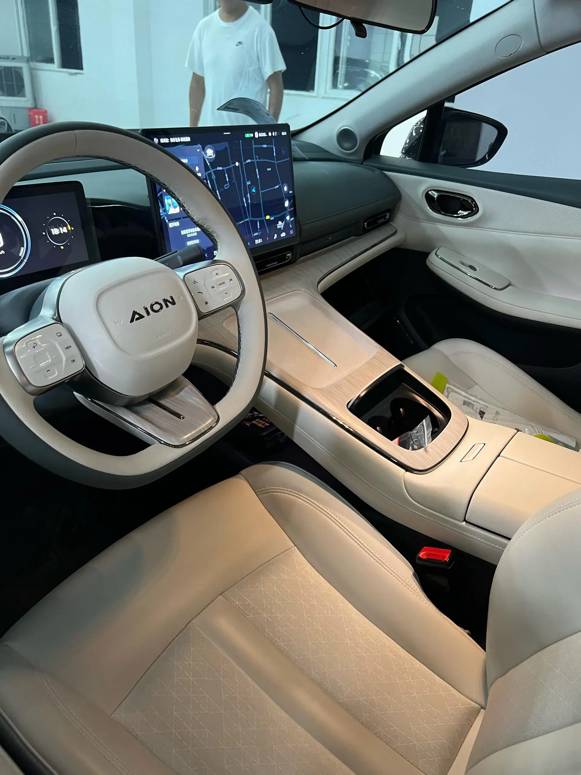 2023 AION S thumbnail 2