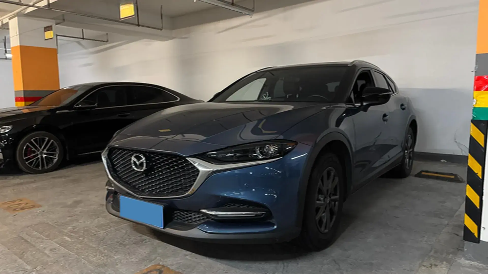 2020 MAZDA CX-4 view 1