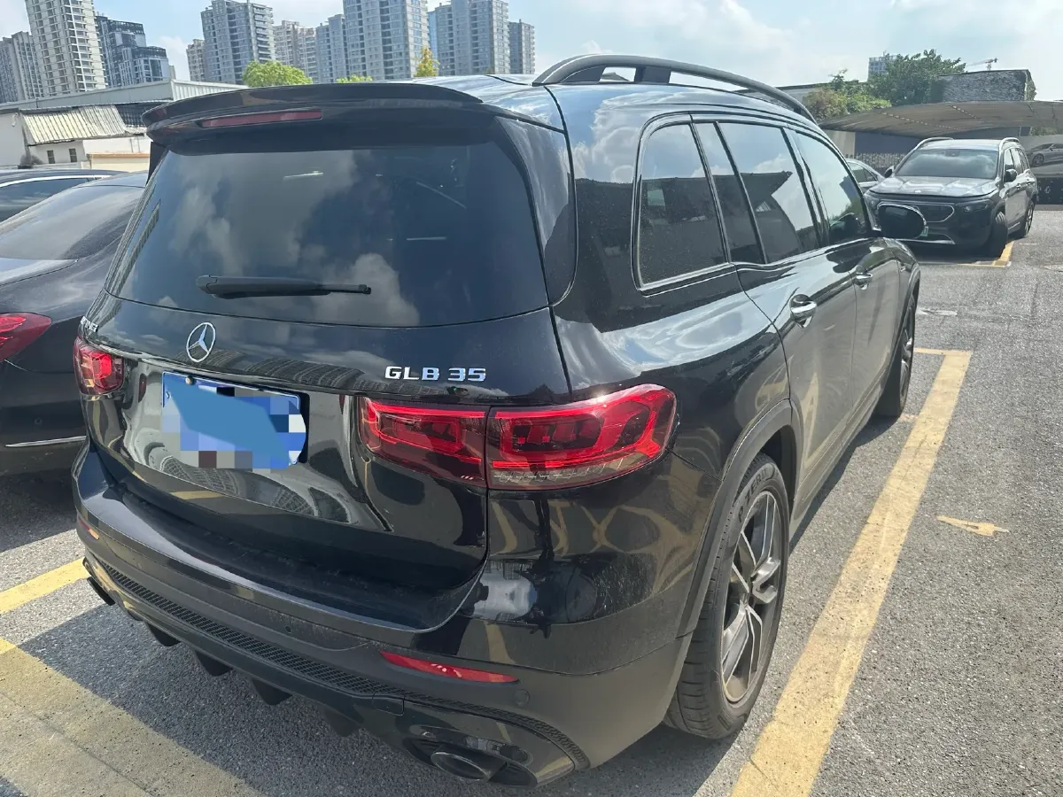 2023 Mercedes-Benz GLB AMG 2.0T 306HP L4 8DCT,autocango,china used car exporter,china ev exporter,chinese used car exporter,chinese used ev exporter