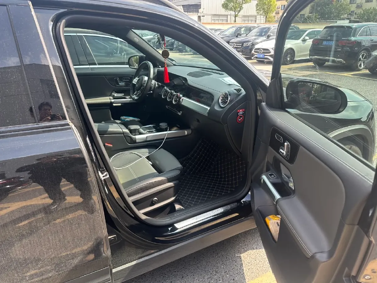 2023 Mercedes-Benz GLB AMG 2.0T 306HP L4 8DCT,autocango,china used car exporter,china ev exporter,chinese used car exporter,chinese used ev exporter