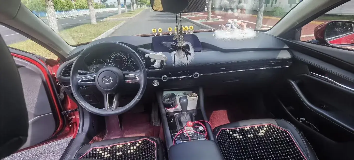 2021 MAZDA 3 thumbnail 4