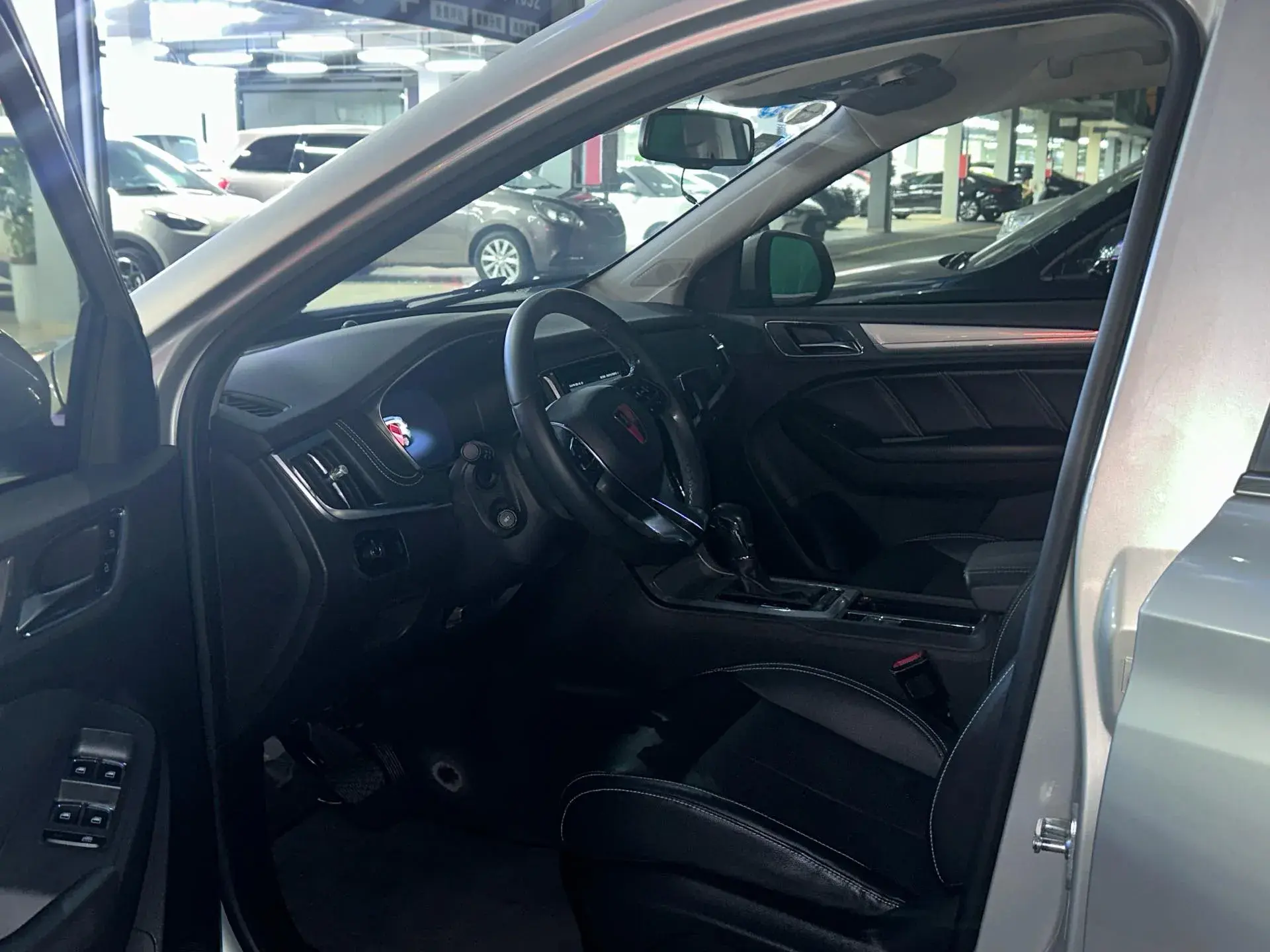 2017 ROEWE RX5 thumbnail 3