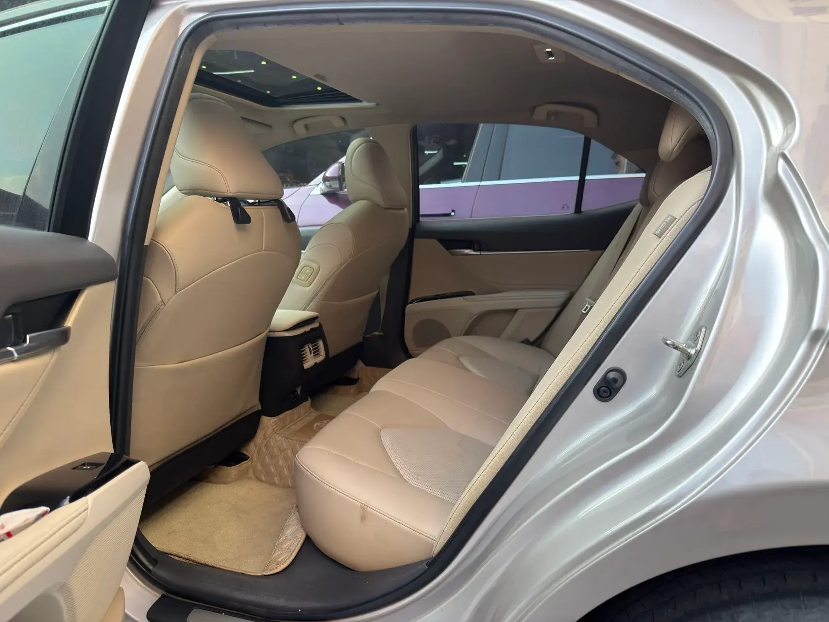 2019 TOYOTA CAMRY thumbnail 4