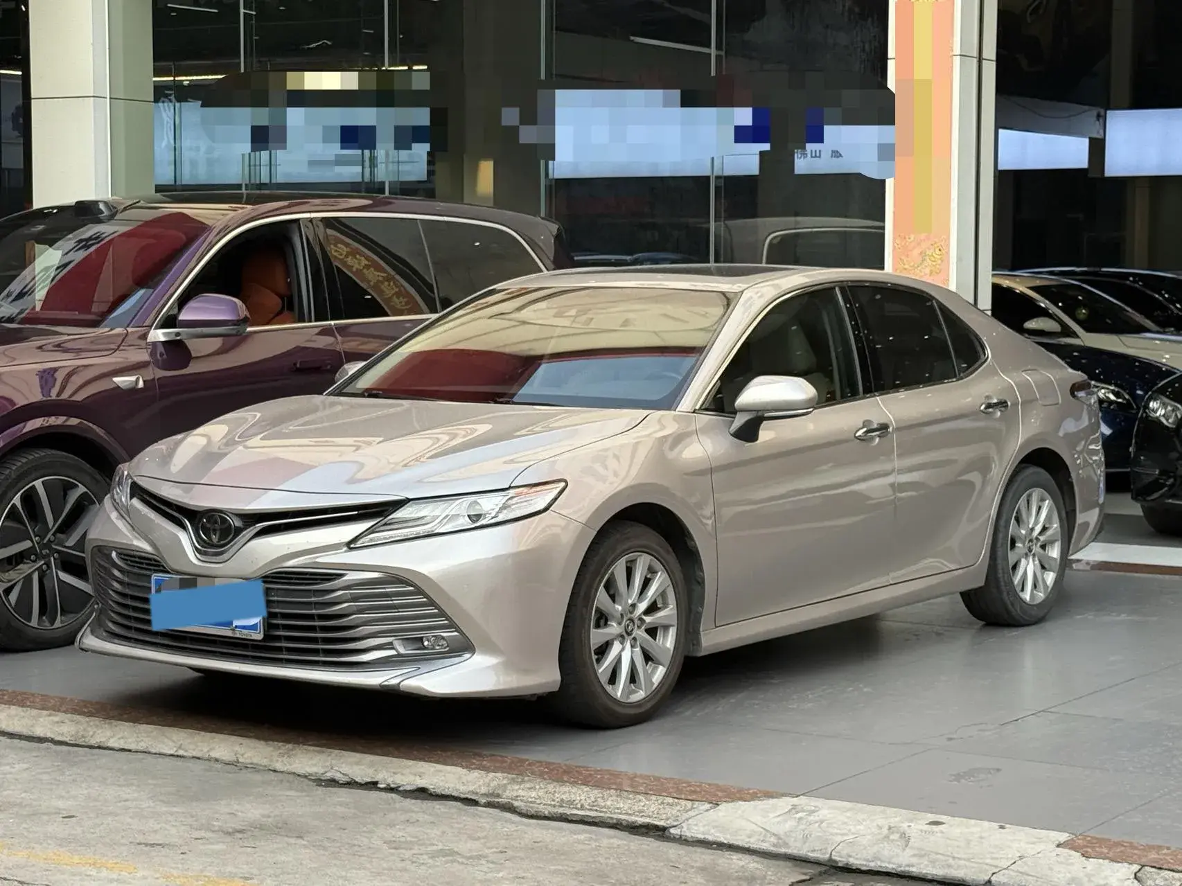 2019 TOYOTA CAMRY view 1
