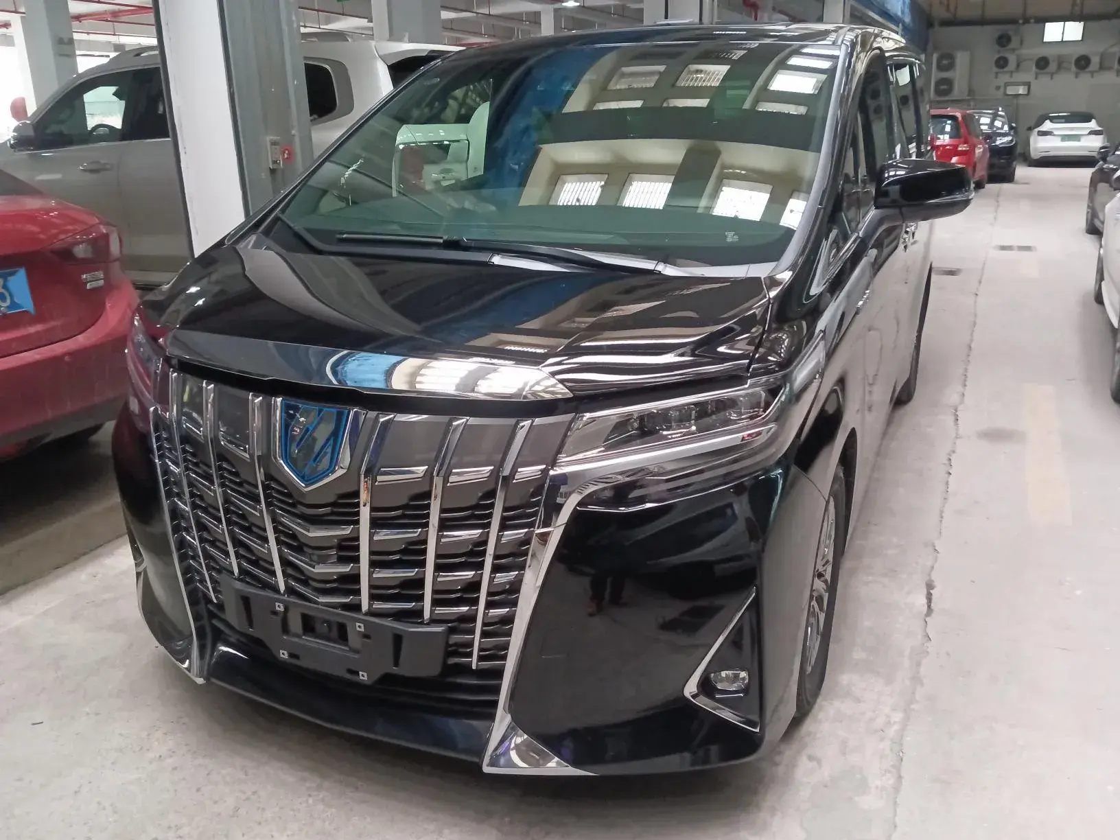 2019 TOYOTA ALPHARD view 1