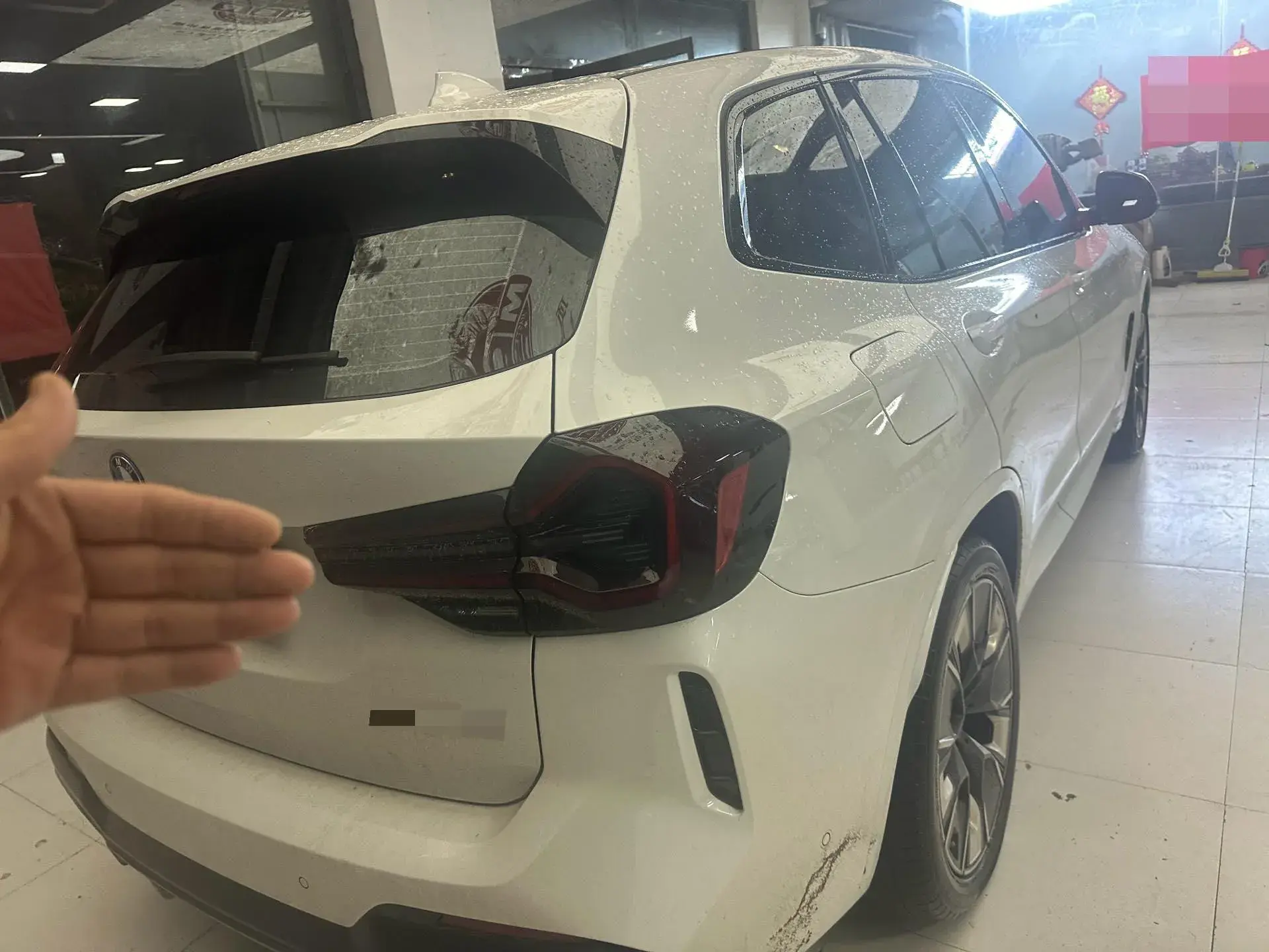 2024 BMW IX3 thumbnail 4