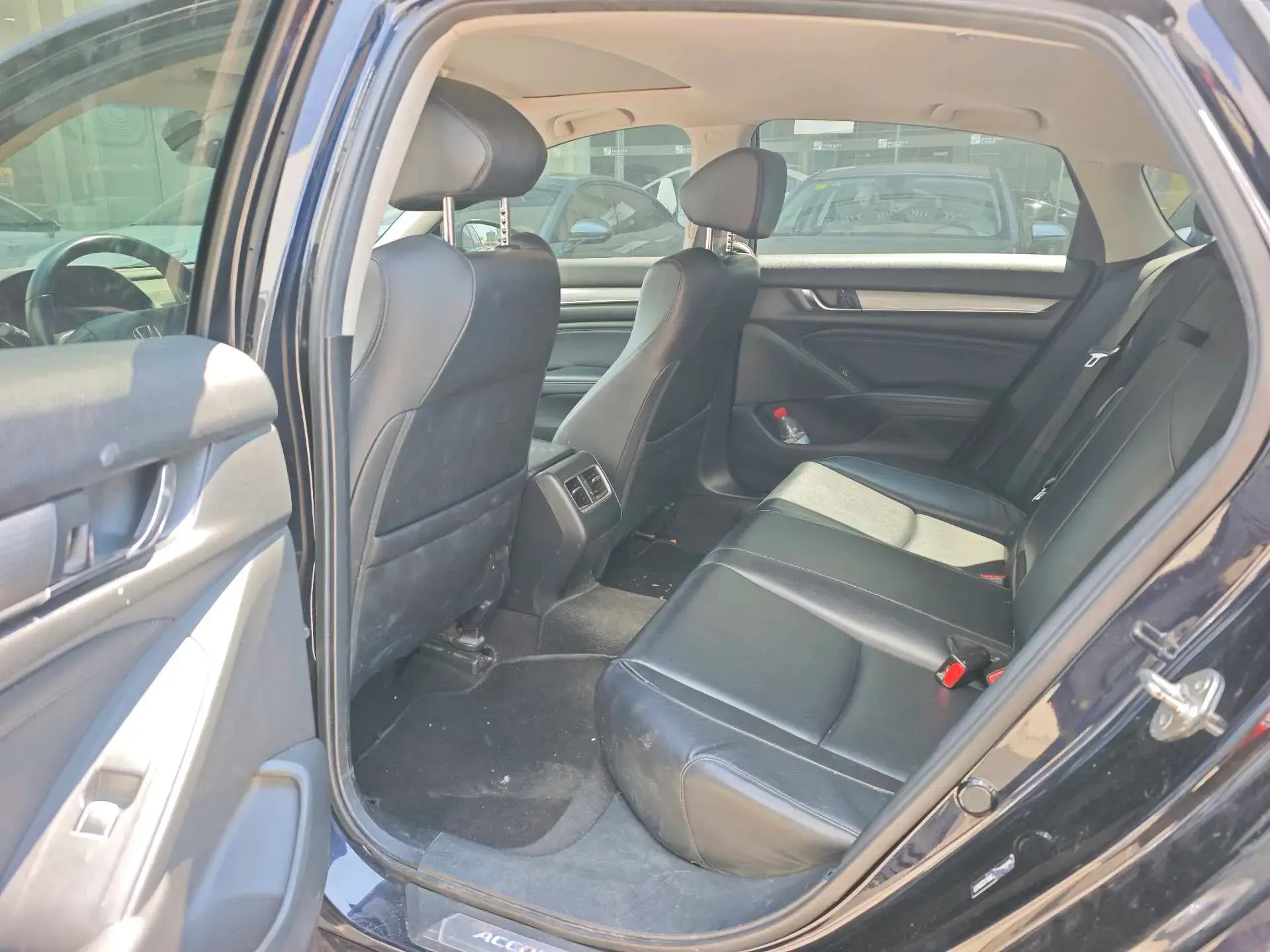 2018 HONDA ACCORD thumbnail 4