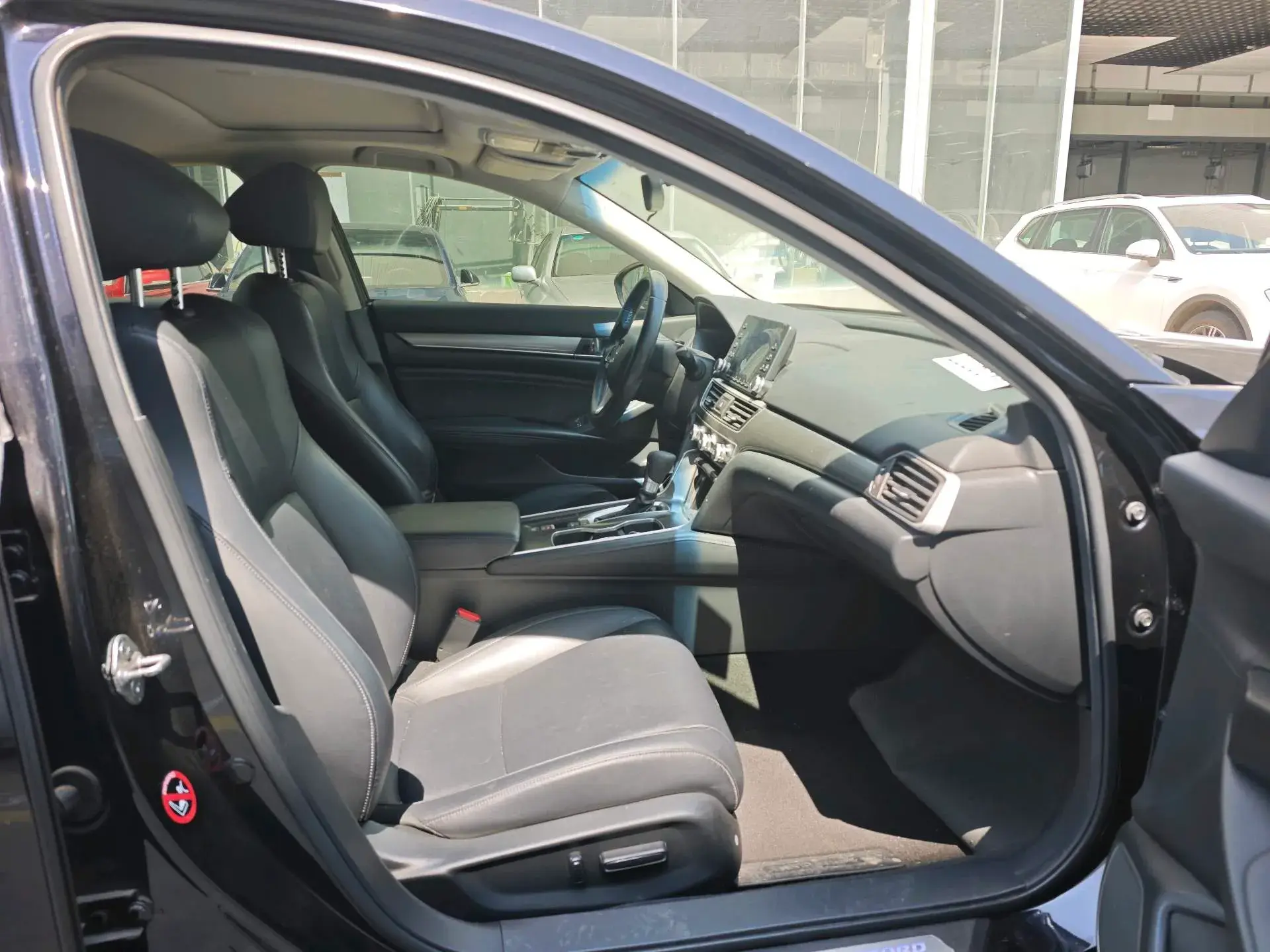 2018 HONDA ACCORD thumbnail 3