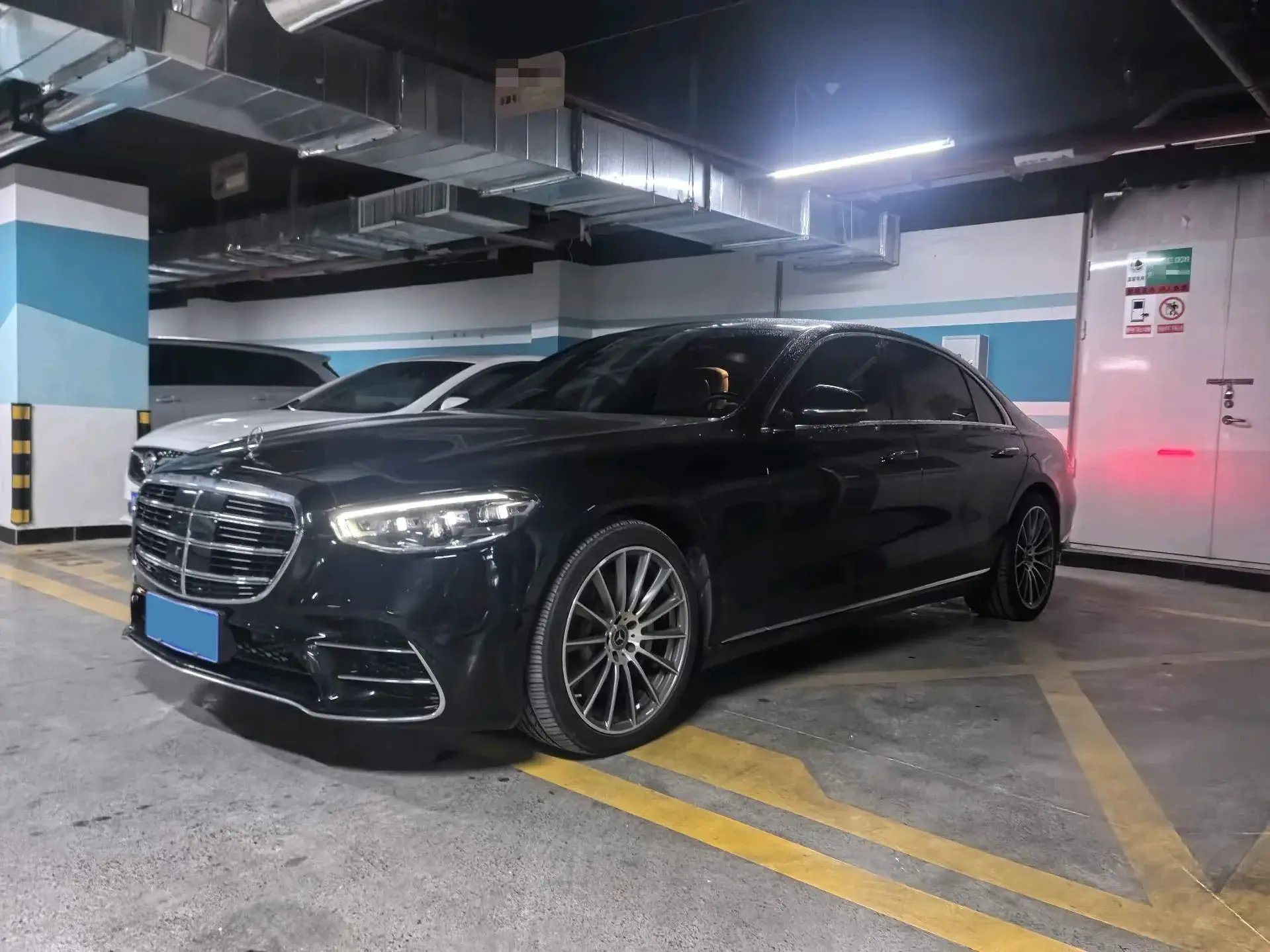 2023 MERCEDES-BENZ S view 1