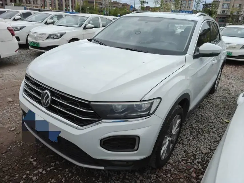 2022 VOLKSWAGEN T-ROC view 1