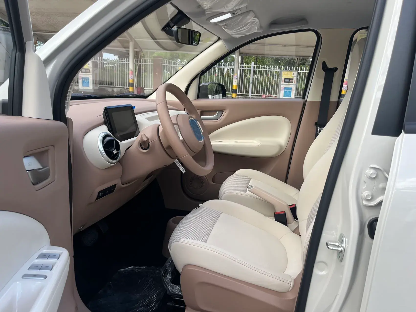 2025 WULING HONGGUANG thumbnail 4