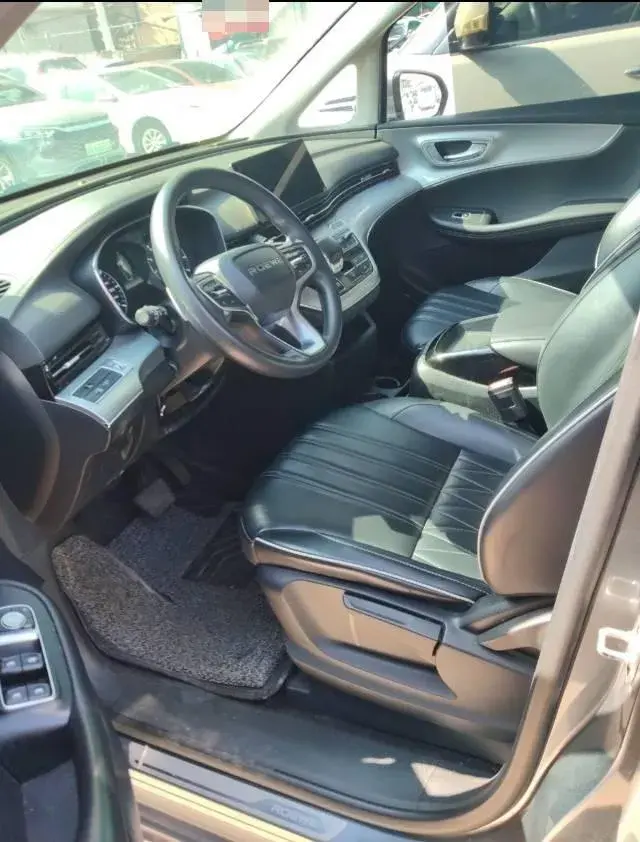 2022 ROEWE IMAX8 thumbnail 4