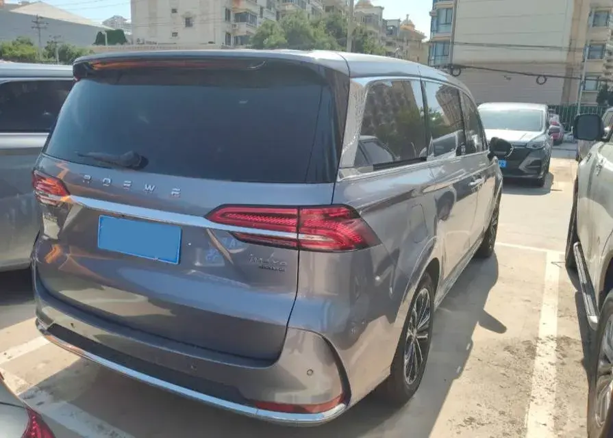 2022 ROEWE IMAX8 thumbnail 2