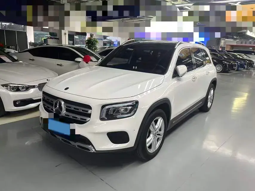 2022 MERCEDES-BENZ GLB view 1