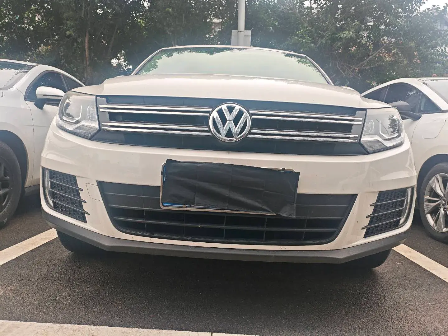 2016 VOLKSWAGEN TIGUAN thumbnail 2