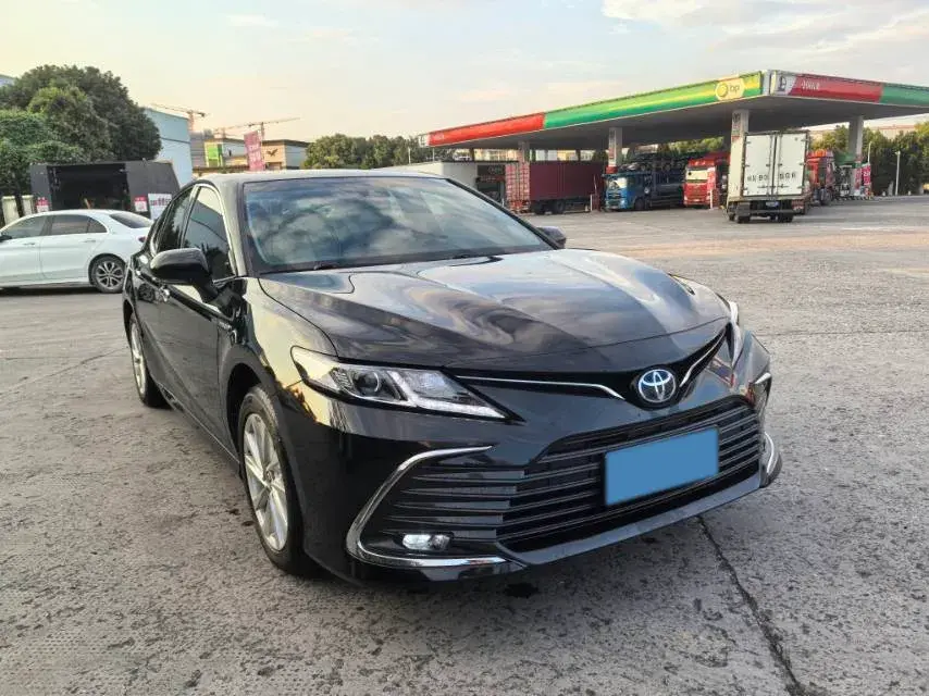 2023 TOYOTA CAMRY thumbnail 3