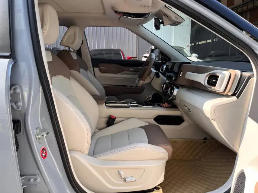 2020 GEELY ICON thumbnail 4