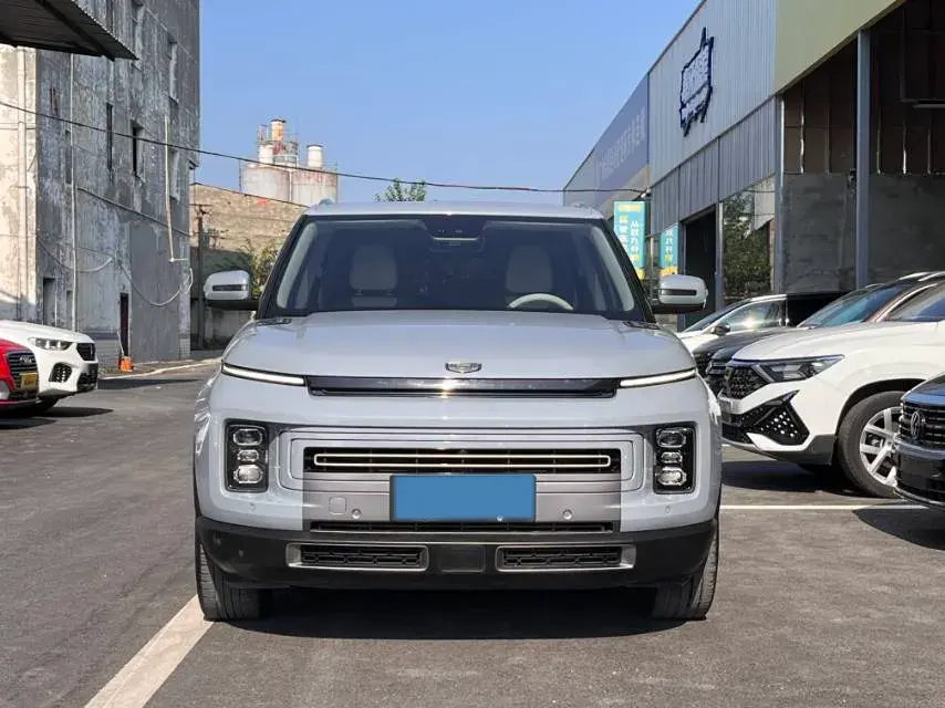 2020 GEELY ICON thumbnail 2