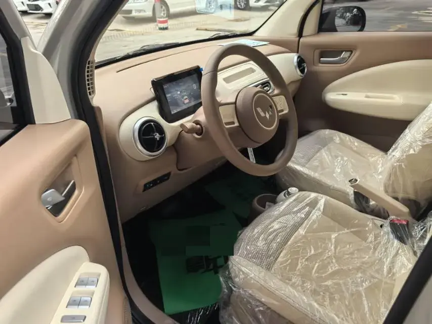 2025 WULING HONGGUANG thumbnail 4