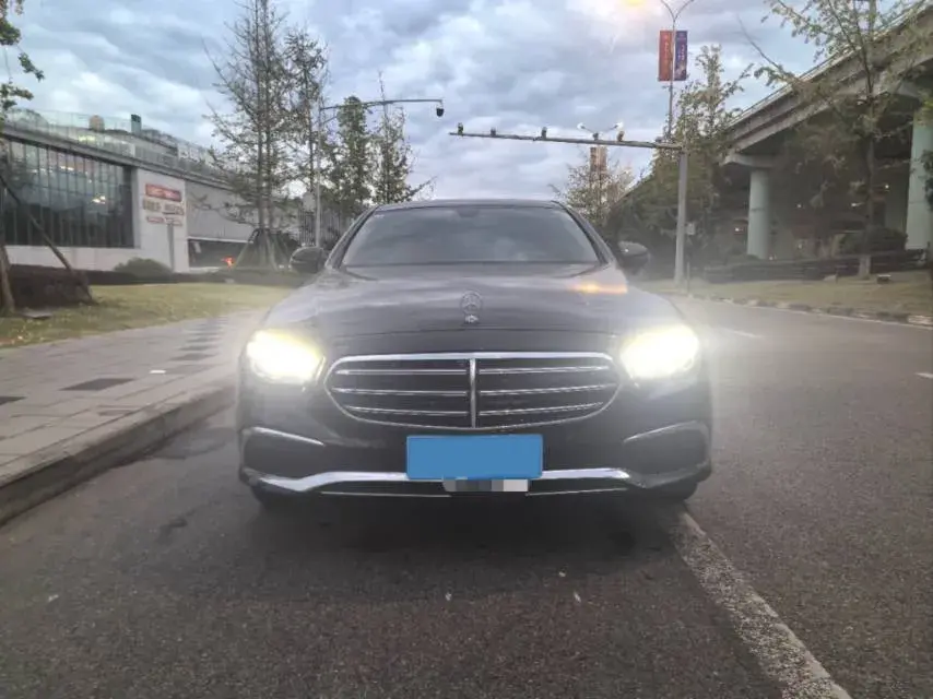 2022 MERCEDES-BENZ E thumbnail 2