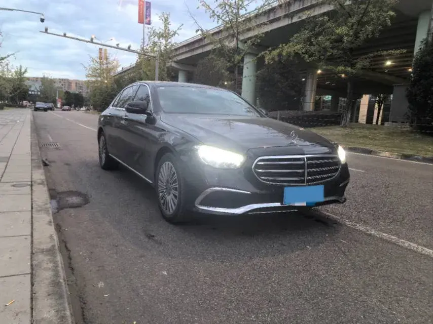 2022 MERCEDES-BENZ E thumbnail 3