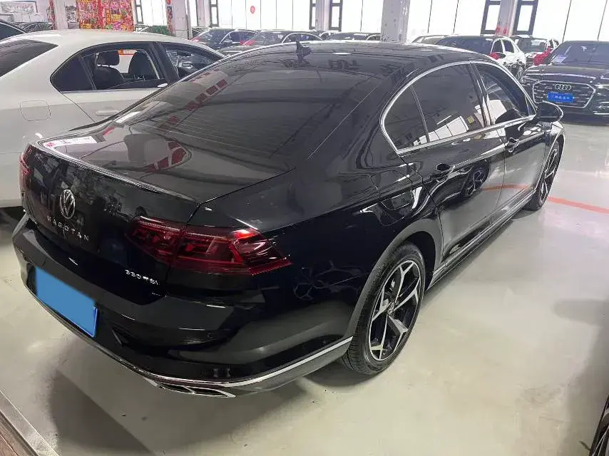 2023 VOLKSWAGEN MAGOTAN thumbnail 4