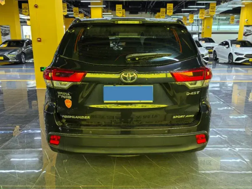 2018 TOYOTA HIGHLANDER thumbnail 4