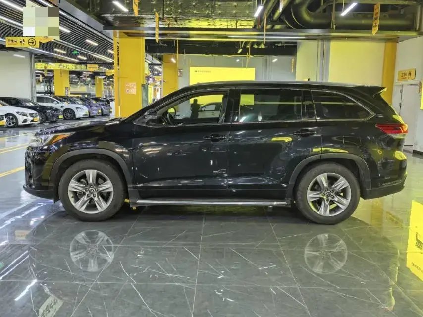 2018 TOYOTA HIGHLANDER thumbnail 3