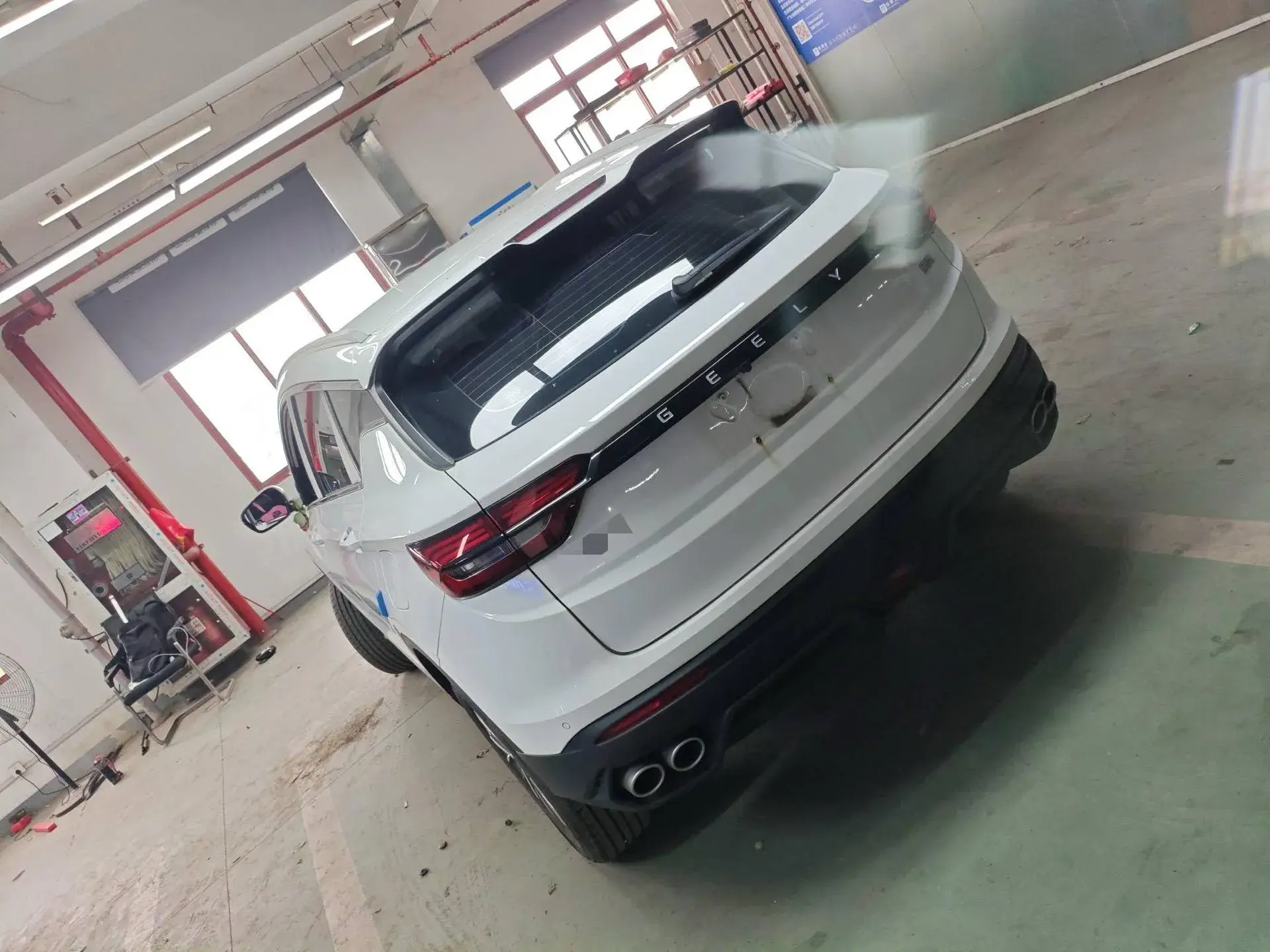 2021 GEELY COOLRAY thumbnail 4