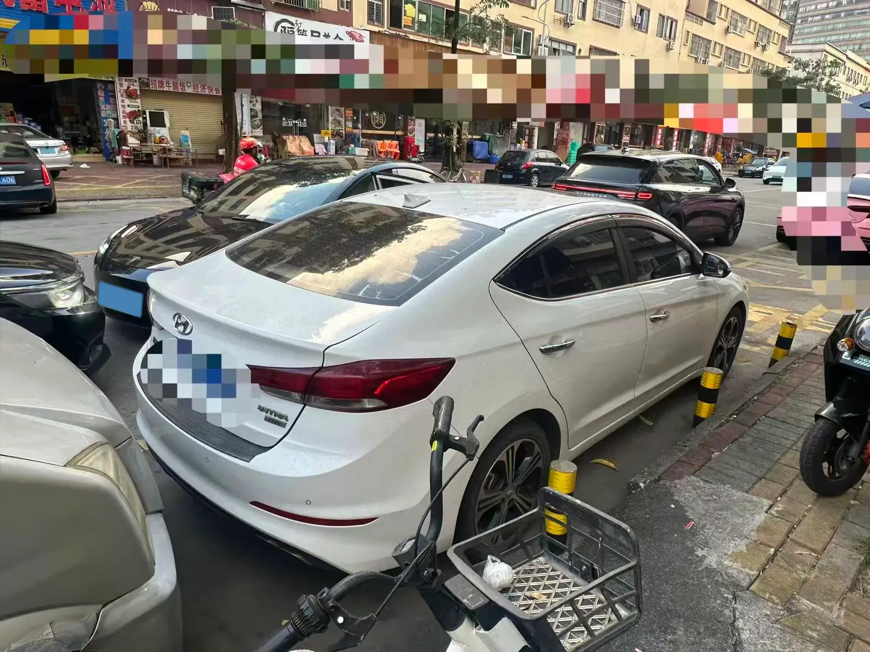 2018 HYUNDAI ELANTRA thumbnail 2