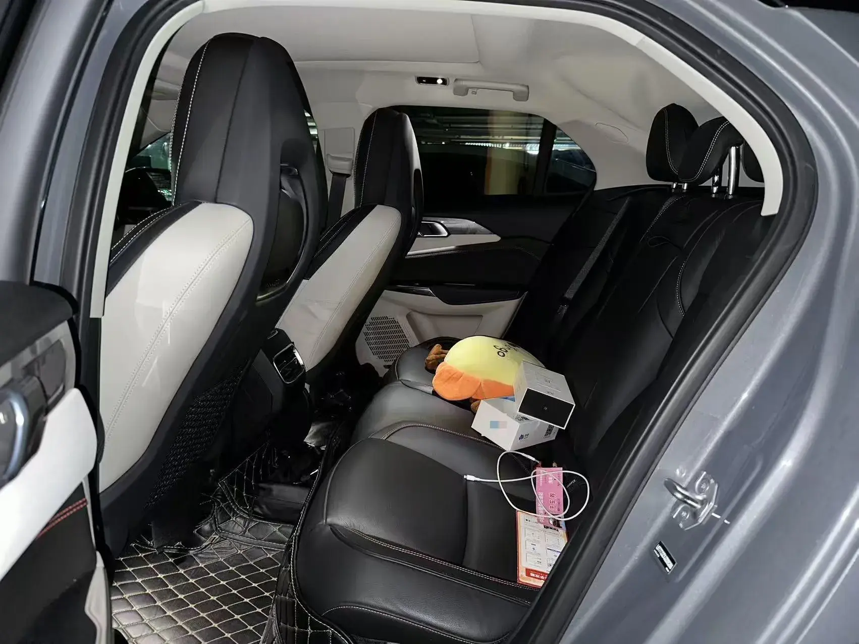 2018 LYNK&CO 02 thumbnail 4