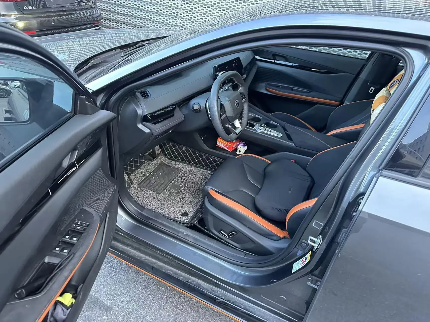 2022 CHANGAN UNI-V thumbnail 4