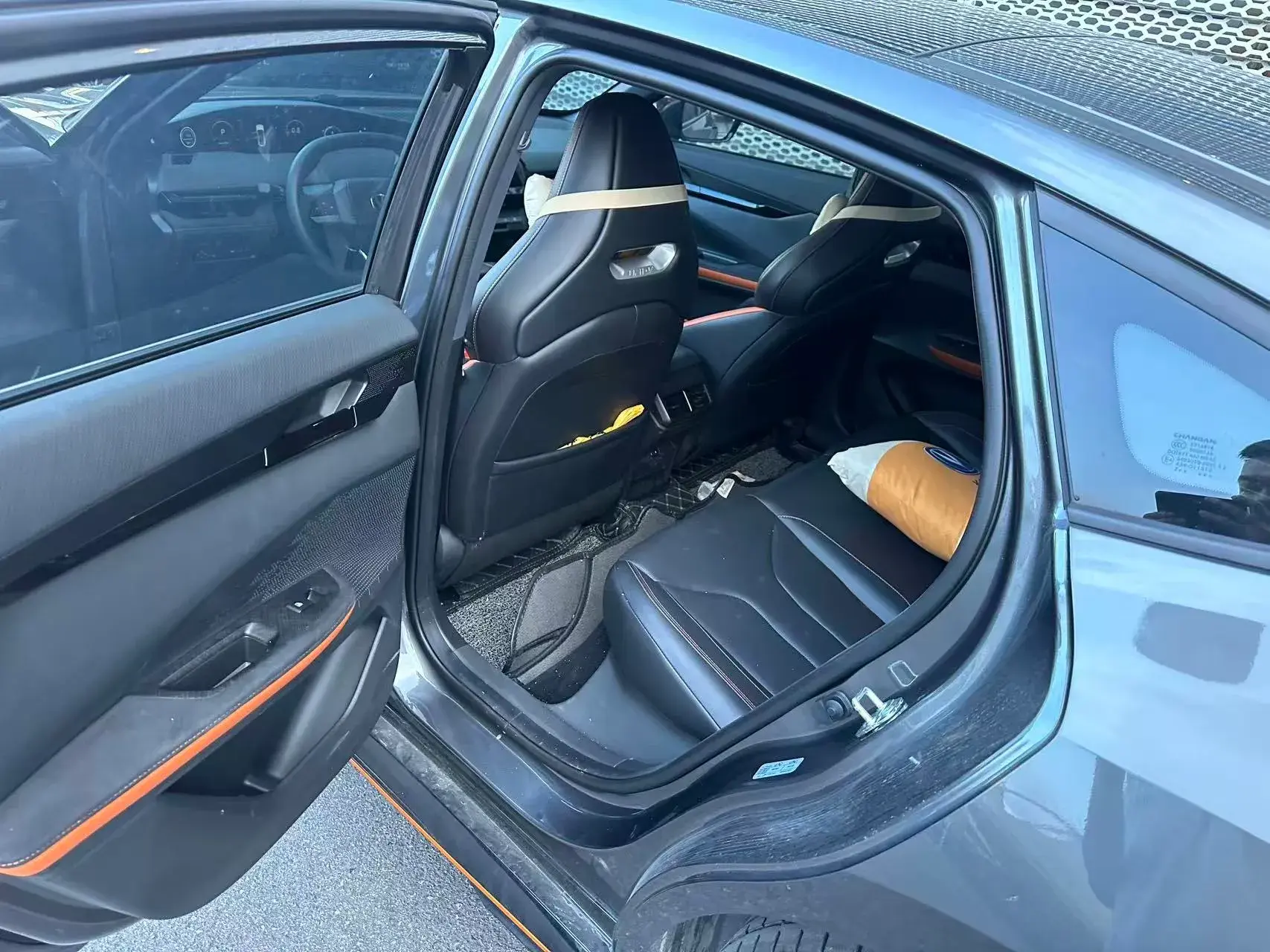 2022 CHANGAN UNI-V thumbnail 3